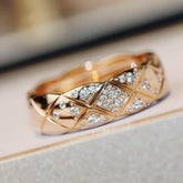 CRUSH RING 6.8MM PINK GOLD DIAMONDS QUILTED