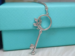 MINI KEY OLIVE LEAF NECKLACE DIAMOND