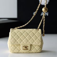 FLAP BAG 17CM YELLOW LAMBSKIN GOLD HARDWARE