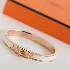 HM KELLY WHITE BRACELET