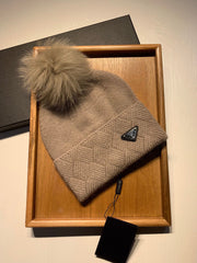 BEANIE HAT IN CAMEL BROWN WOOL AND RABBIT FUR 361437