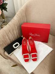 TROMPETTE PUMPS IN RED SILK CRYSTAL BUCKLE