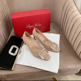 TROMPETTE PUMPS IN BEIGE SILK CRYSTAL BUCKLE