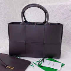 SMALL ARCO TOTE 30 IN MORTAR PURPLE LAMBSKIN
