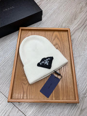 BEANIE HAT IN WHITE WOOL 431356
