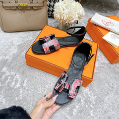 SANTORINI SANDAL BLACK CALFSKIN WITH PATTERN