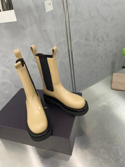 LUG CHELSEA BOOT IN CAMEL BEIGE CALFSKIN