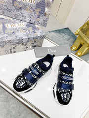 D-WANDER SNEAKERS IN COLORFUL TECHNICAL FABRIC AND SUEDE 153028