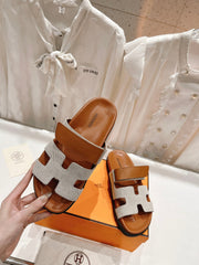 CHYPRE SANDAL BRIGHT BROWN LAMBSKIN AND SILVER DENIM
