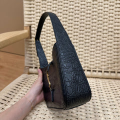 LE 5 À 7 BAG 24 BLACK CALFSKIN HOBO