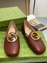 BLONDIE LOGO-PLAQUE LOAFERS IN SYRUP BROWN CALFSKIN WITH GOLD HARDWARE
