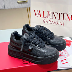 VALENTINO 25S GARAVANI ONE STUD XL PLATFORM SNEAKERS IN BLACK LAMBSKIN