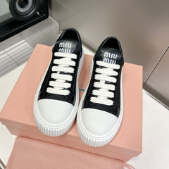 SNEAKERS THICK-SOLED BLACK MESH COWHIDE