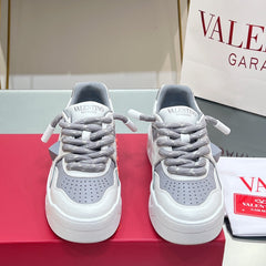 VALENTINO 25S GARAVANI ONE STUD XL PLATFORM SNEAKERS IN WHITE MIX GREY LAMBSKIN STYLE 3