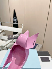 POINTED TOE SLINGBACK KITTEN HEEL WITH BOW IN PINK GLOSSY LAMBSKIN