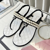 CLASSIC THONG SANDALS PEARL CHAIN IN WHITE LAMBSKIN