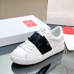 VALENTINO 25S GARAVANI ROCKSTUD UNTITLED STUDDED SNEAKERS IN WHITE MIX BLACK LAMBSKIN