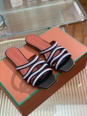 LP SPRIGHTLY CHARMS FLAT SANDAL WHITE AND BLACK CALFSKIN