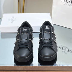 VALENTINO 25S GARAVANI ROCKSTUD UNTITLED STUDDED SNEAKERS IN BLACK LAMBSKIN