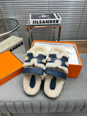 CHYPRE SLIPPERS IN BEIGE LAMB WOOL AND CLASSIC BLUE CALFSKIN