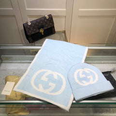 SET HAT AND SCARF IN LIGHT BLUE MIX WHITE CASHMERE 946330