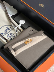 KELLY DESORDRE 20 IN MEDIUM BROWN EPSOM LEATHER WITH GOLD HARDWARE