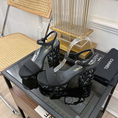 SANDALS leather satin black