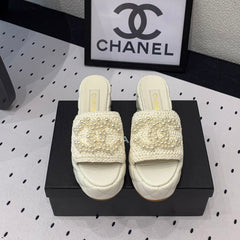 Double CC pearl platform sandals Sheepskin White