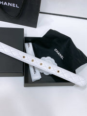 CC BELT 30 MM IN WHITE EMBROIDERED CALFSKIN PEARL LOGO WITH GOLD HARDWARE