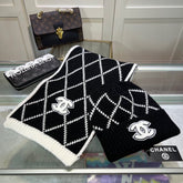 SET HAT AND SCARF IN BLACK MIX WHITE WOOL 422597