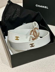 DOUBLE C BELT 30MM IN WHITE CALFSKIN GOLD BUCKLE WITH EMBOSSED CHECK PATTERN