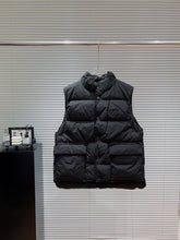 PRADA 25S DOWN VEST 465