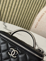 25P VANITY 17 CAVIAR WITH HANDLE METAL IN BLACK CALFSKIN SILVER HARDWARE