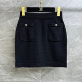 CC ICONIC SKIRT IN BLACK WOOL KNIT WITH FRONT POCKETS