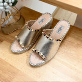 LACE-UP WEDGE SANDALS IN SILVER CALFSKIN WITH STUDS