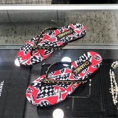 THONG SLIDE IN CHERRY RED MIX COLORFUL FLORAL FABRIC