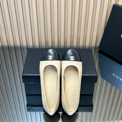 CHANEL 25S BALLET FLATS IN BEIGE AND BLACK LAMBSKIN GOLD HARDWRE