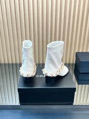 CHANEL 25S LOW BOOTS 65MM IN WHITE CALFSKIN GOLD HARDWRE