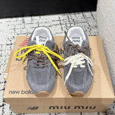 MM x NB SNEAKER IN GREY SUEDE