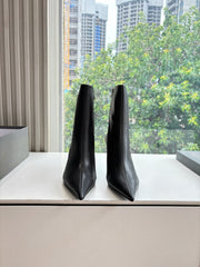 BALENCIAGA 25S ANKLE BOOTS WITH ZIPPER IN BLACK COW LEATHER