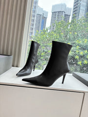 BALENCIAGA 25S ANKLE BOOTS WITH ZIPPER IN BLACK COW LEATHER