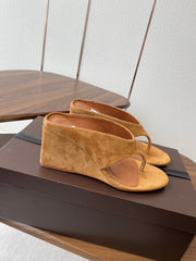 ALAIA WEDGE THONG SANDALS 25S IN BURNT ORANGE SUEDE