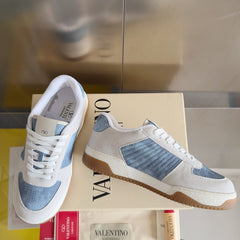 VALENTINO 25S GARAVANI FREEDOTS SNEAKERS IN BEIGE MIX BLUE SUEDE