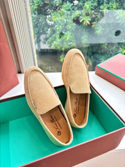 LP LOAFERS 25S IN WARM BEIGE CASHMERE