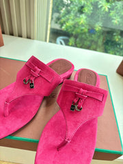 LP THONG SANDALS 25S IN DARK PINK SUEDE