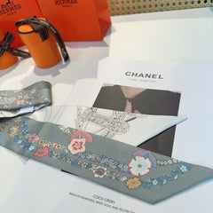 HERMES 25S SILK NECKERCHIEF 86 IN SILK 714376