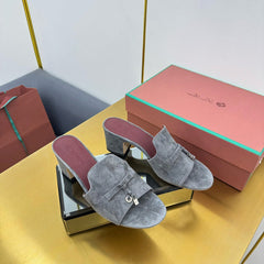 LP BLOCK HEEL SANDALS 25S IN DARK GRAY SUEDE