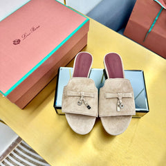 LP SANDALS 25S IN BEIGE SUEDE WITH SILVER HARDWARE