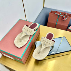 FLIP FLOPS IN BEIGE SUEDE AND HARDWARE SILVER