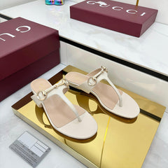 THONG SANDALS IN CREAM WHITE LAMBSKIN WITH GOLD HARDWARE